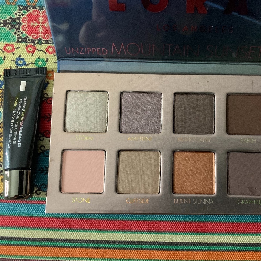 LORAC Unzipped Mountain Sunset